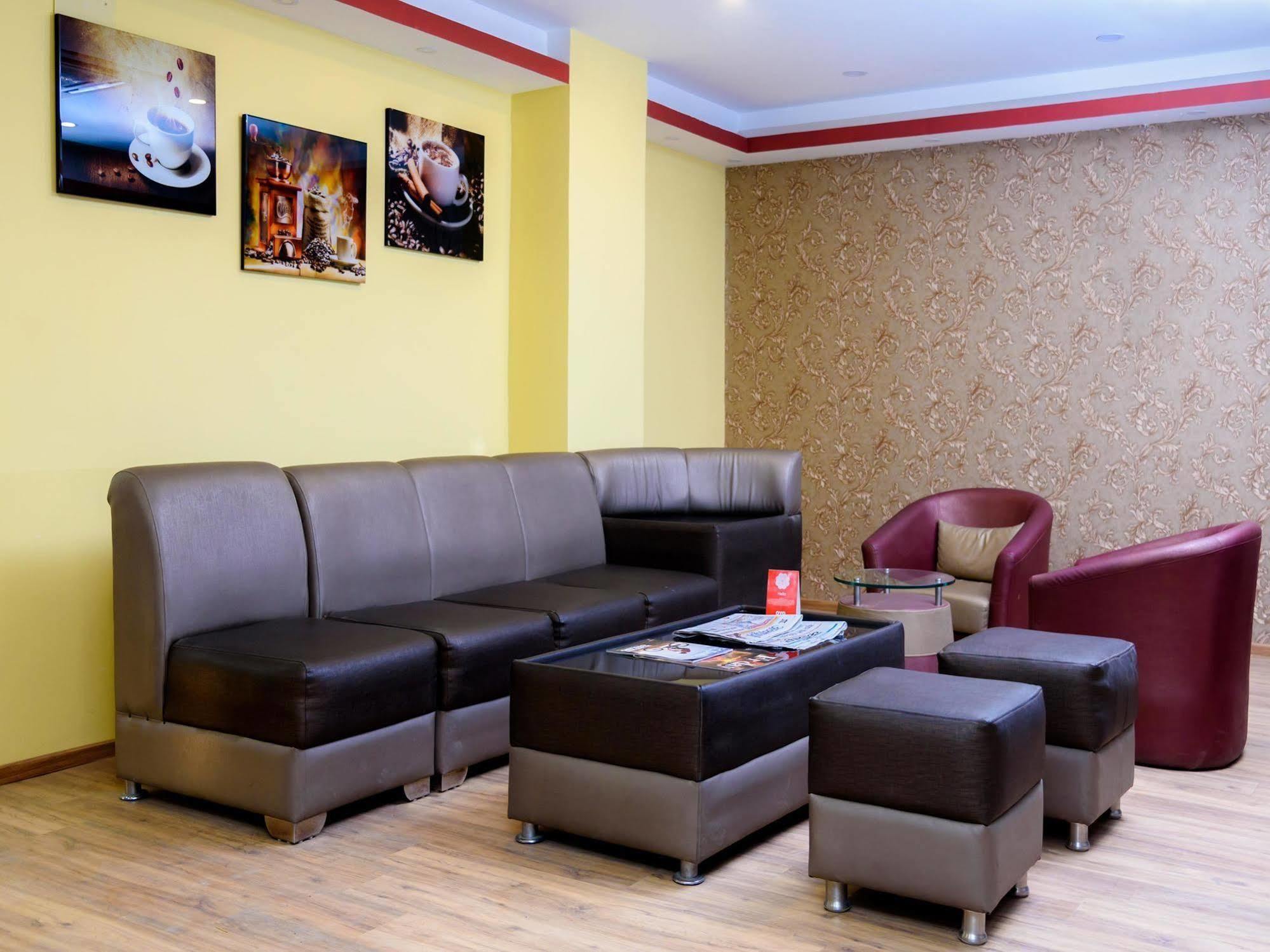 Oyo 105 Hotel Travel Inn Katmandu Kültér fotó