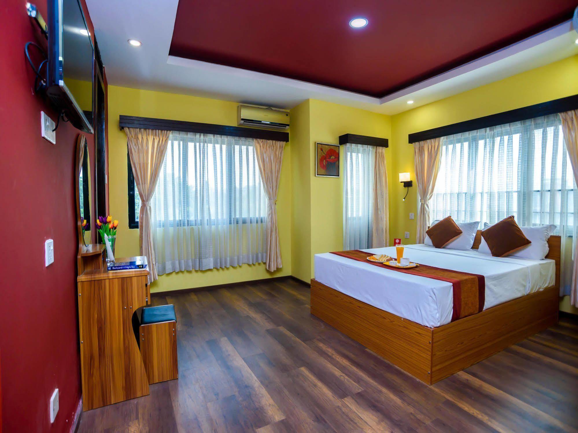 Oyo 105 Hotel Travel Inn Katmandu Kültér fotó