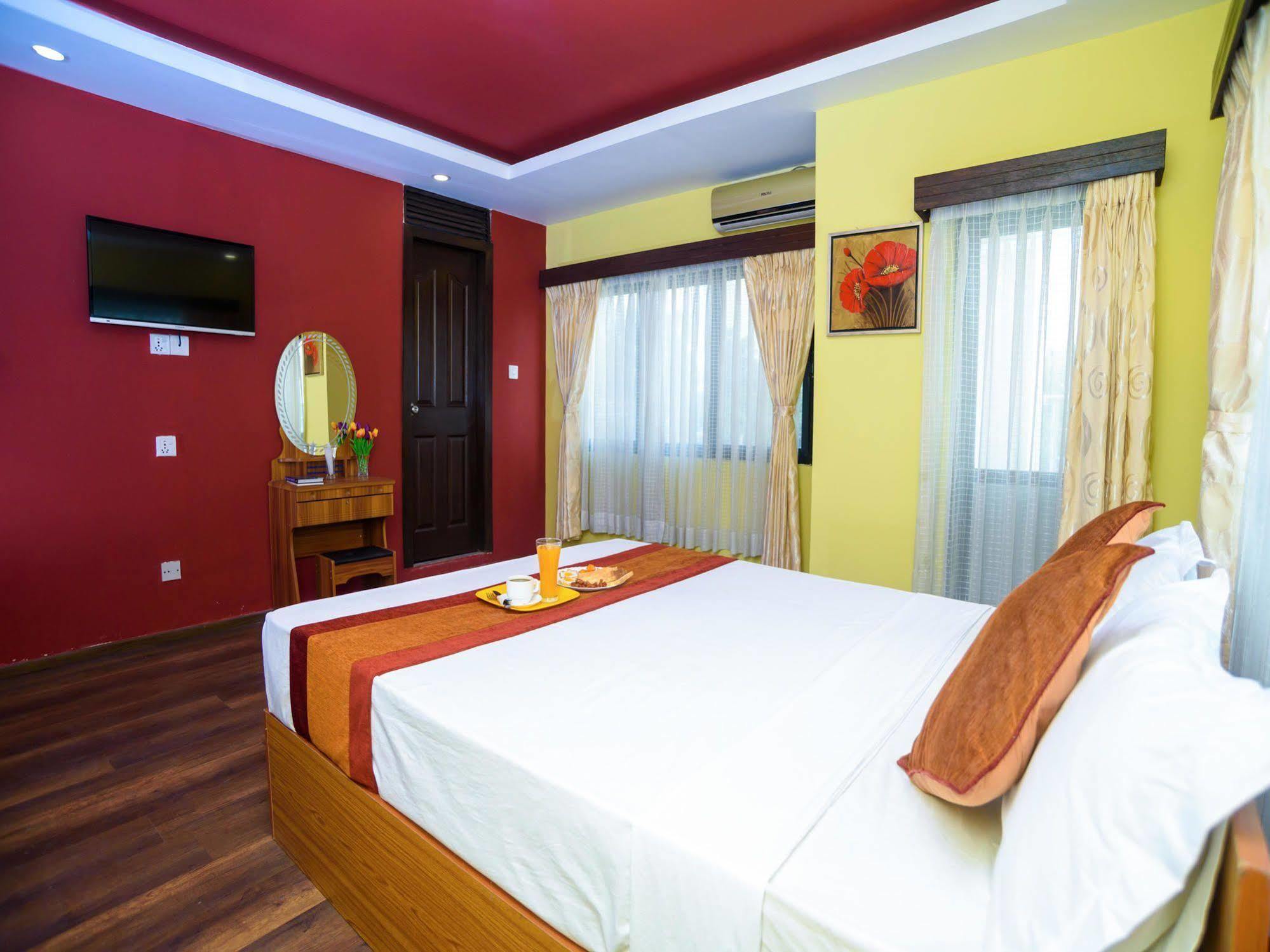 Oyo 105 Hotel Travel Inn Katmandu Kültér fotó
