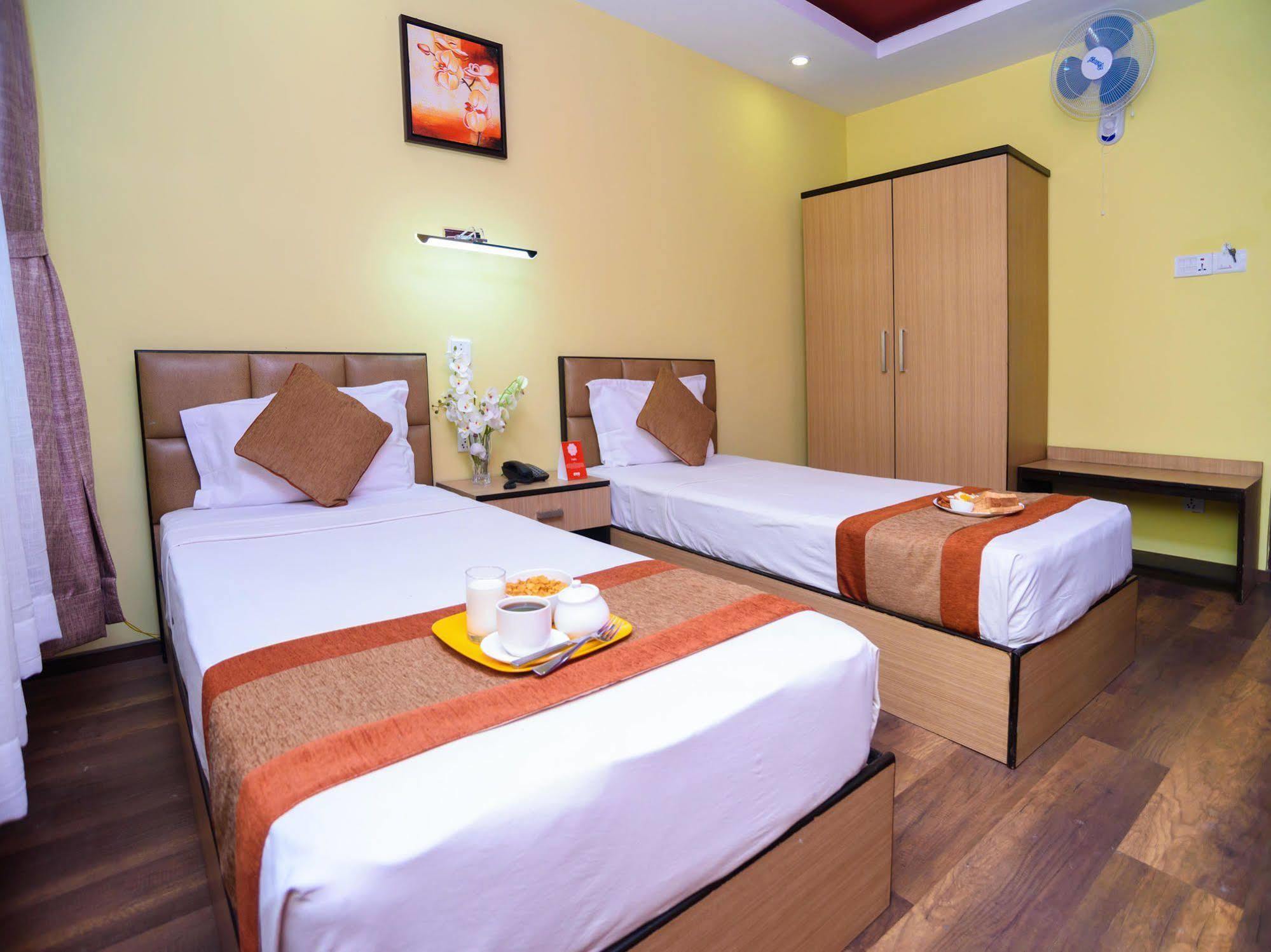 Oyo 105 Hotel Travel Inn Katmandu Kültér fotó
