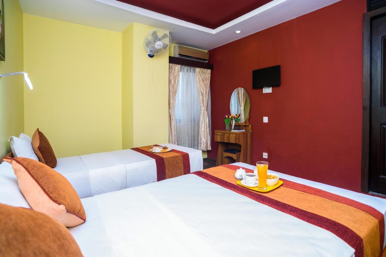Oyo 105 Hotel Travel Inn Katmandu Kültér fotó