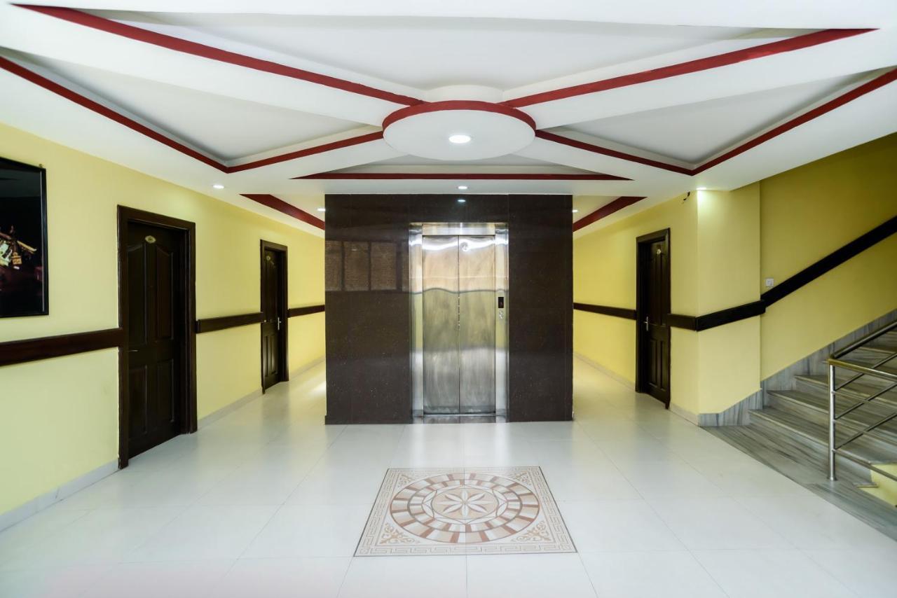 Oyo 105 Hotel Travel Inn Katmandu Kültér fotó